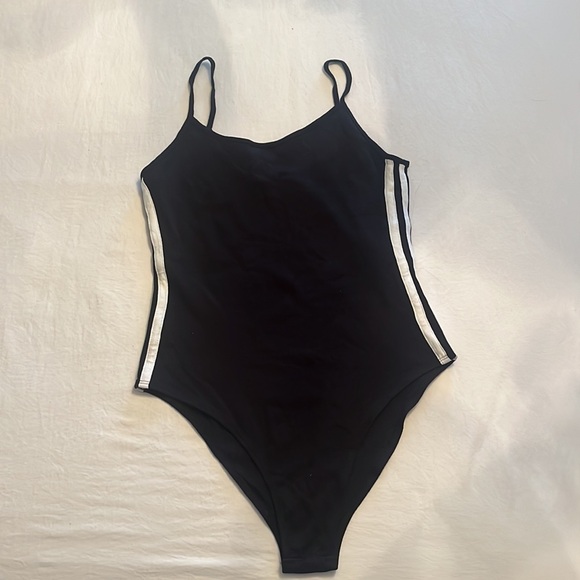 BERSHKA BODYSUIT - Picture 3 of 3